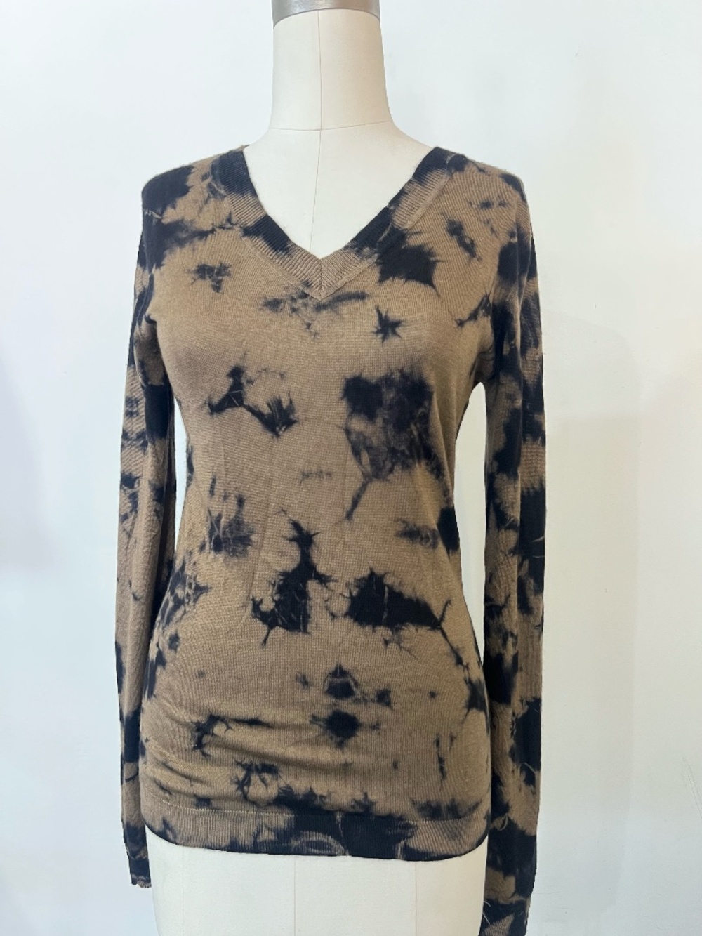 Parkerblue Cashmere V Neck Sweater